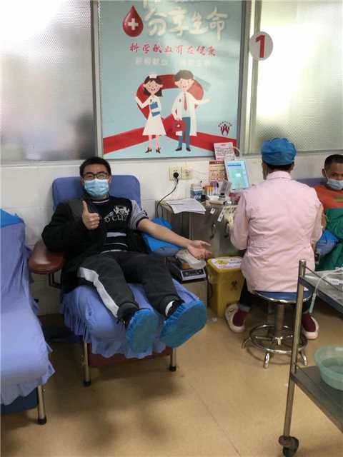 獻(xiàn)血圖片6.jpg